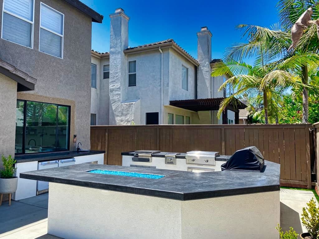 Firepit Outdoor Kitchen with Sink